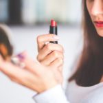 Make-up & Kosmetik bei Psoriasis: Ist Schminken eine gute Idee?