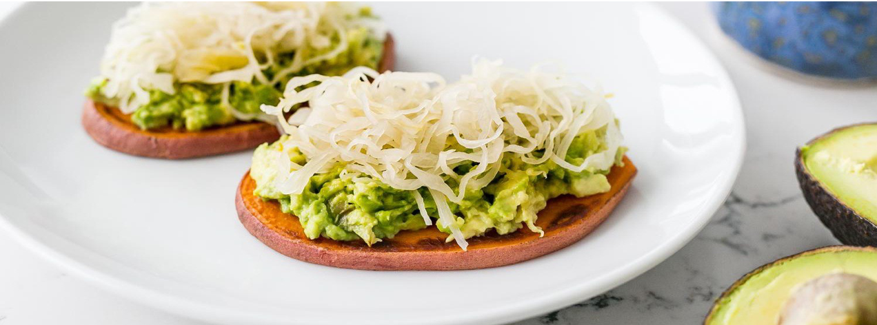Süßkartoffeltoast mit Avocado & Sauerkraut