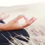 Meditation (Vorteile, Arten + Übungstipps)